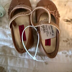 Rachel Shoes Tan Kids Dress Shoes with Floral Accents